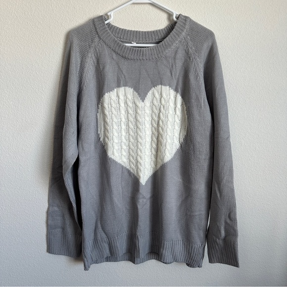 Heart print valentines day soft knit sweater - Picture 2 of 6